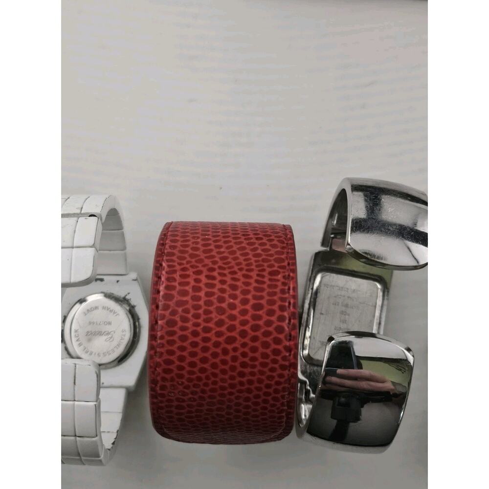 Lot Of 8 Assorted Nice Ladies Cuff Bangle Watches Not Tested As Is - Picture 6 of 10